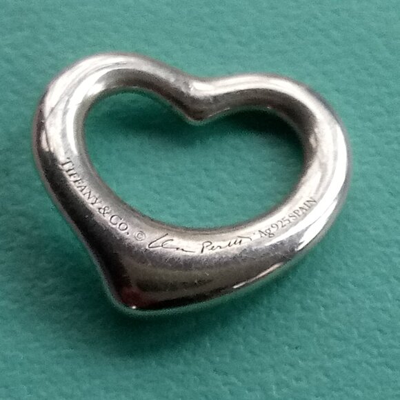 Tiffany & Co. Elsa Peretti Small Open Heart Sterling Silver Pendant - Picture 3 of 4